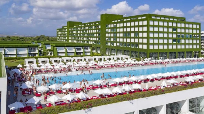 Još jedan pogled na hotel Adam Eve *