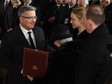 Prezydent Bronisław Komorowski odznaczył pośmiertnie byłego premiera Józefa Oleksego Krzyżem Wielkim Orderu Odrodzenia Polski