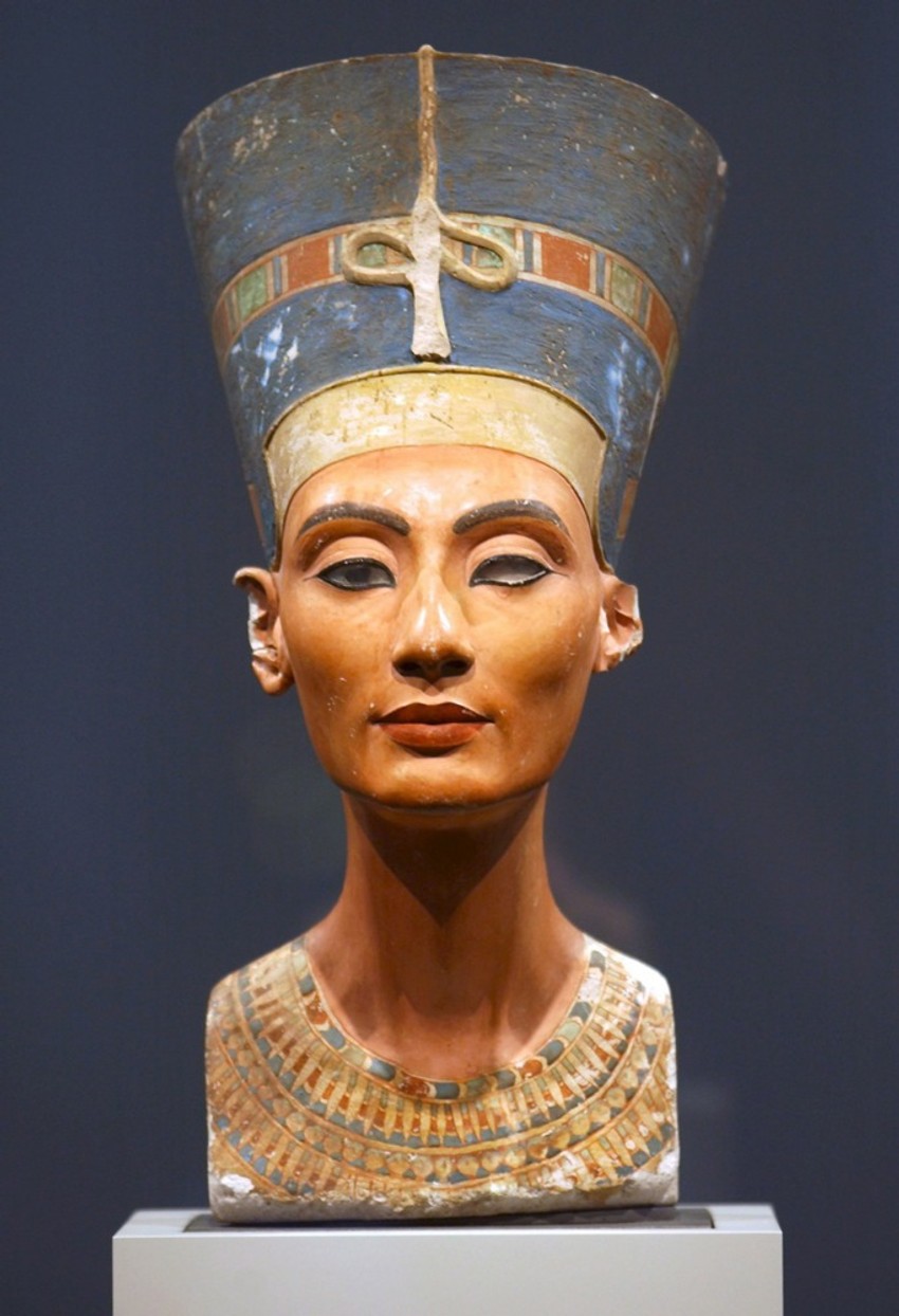 Bista Nefertiti