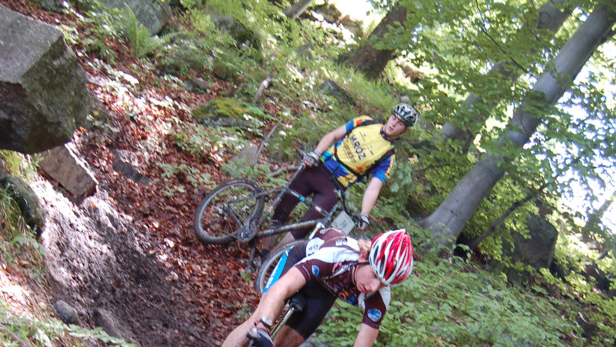 W sobotę 7 maja w sercu Karkonoszy czyli w Przesiece odbędzie się II edycja AZS MTB CUP 2011 - ogólnopolskiego cyklu zawodów cross-coutry. Trudna, górska trasa i najlepsi zawodnicy z całej Polski - emocji nie zabraknie.