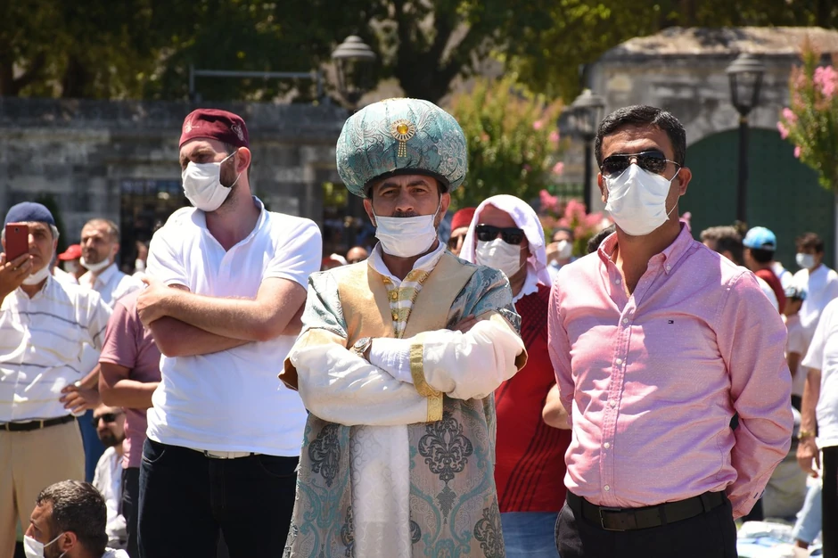 Vernici ispred Aje Sofije