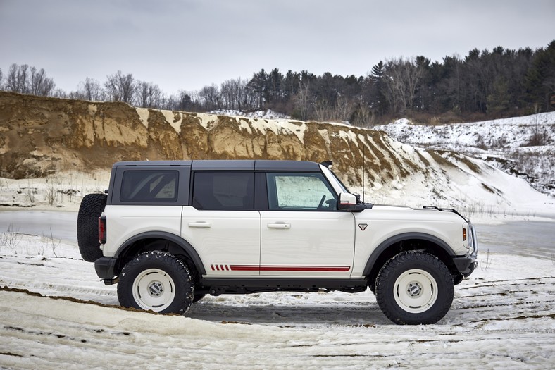 Papieski Ford Bronco