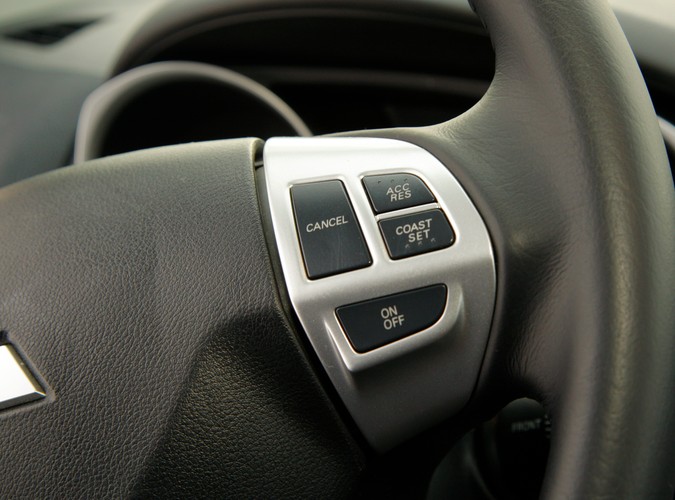 Sprawdzamy czy Mitsubishi ASX jest na tyle atrakcyjną propozycją, aby stworzyć realne zagrożenie dla już leciwego ale wciąż popularnego Qashqaia.