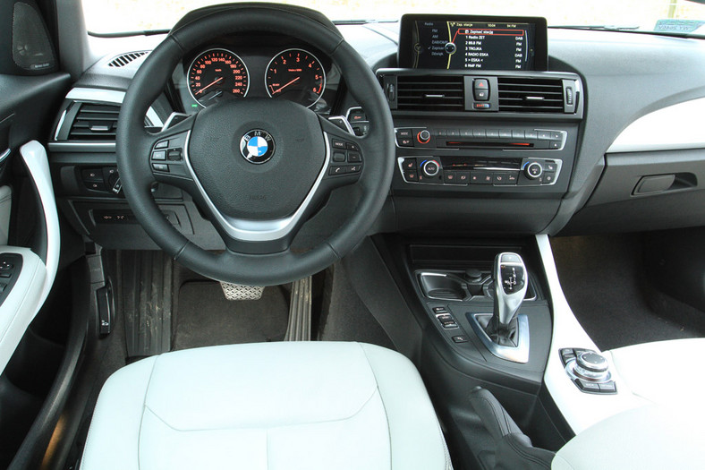 BMW 120d: zwraca uwagę przechodniów
