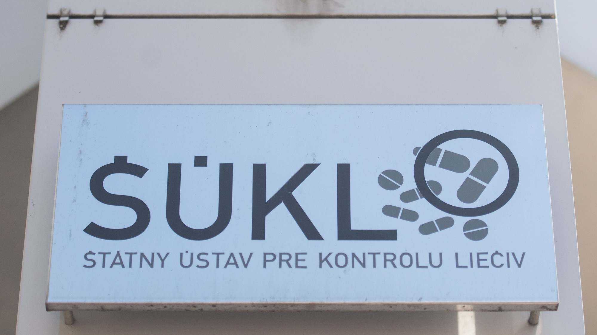 Štátny ústav pre kontrolu liečiv (ŠÚKL).