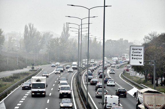 Ujutru i uveče moguća POLEDICA, a evo gde su zabrane saobraćaja i gde ima odrona