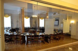 okrągły stół porwał nurt historii [felieton]