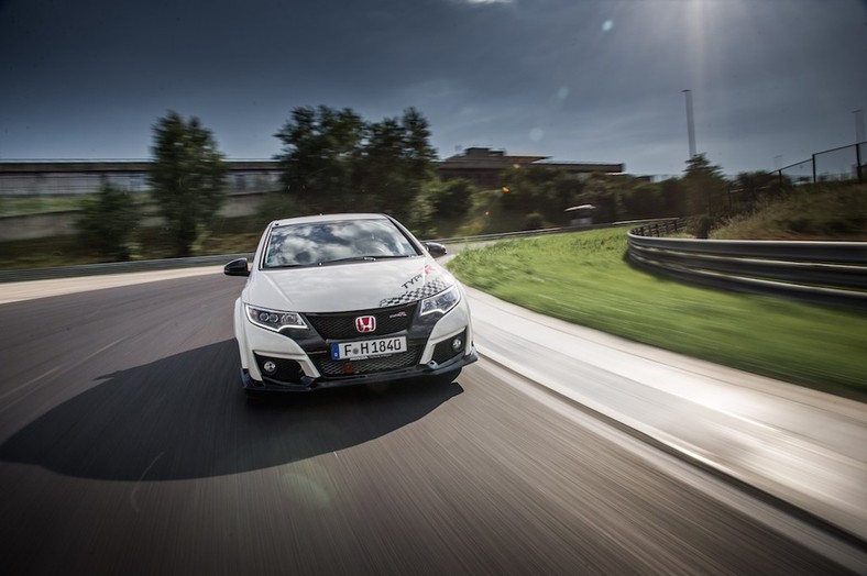 Honda Civic Type R na 5 torach wyścigowych