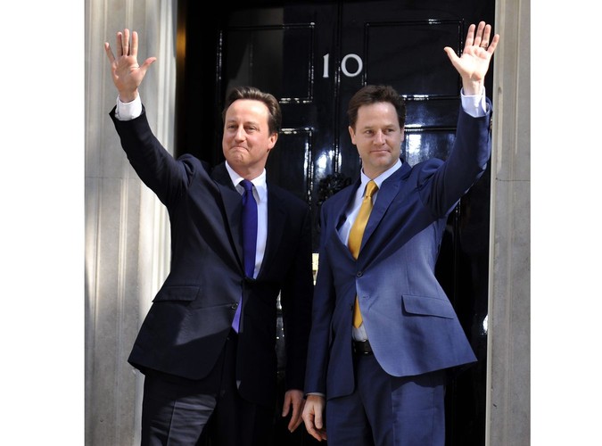 Nowi ludzie u władzy w Londynie. Premier i wicepremier na Downing Street 10