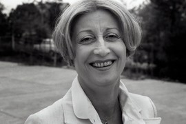 Pet meseci posle njene smrti pronašli su ga UTOPLJENOG U JEZERU: Omiljena jugoslovenska glumica ceo život volela SLAVNOG ŠAHISTU, na prvom sastanku mu rekla: "Nemojte se ljutiti, ali vi ćete biti moj muž"