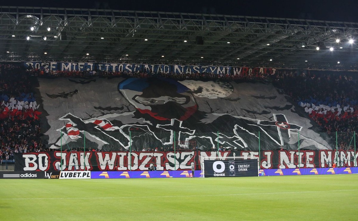 Ekstraklasa piłkarska: Wisła Kraków ukarana za derbową oprawę