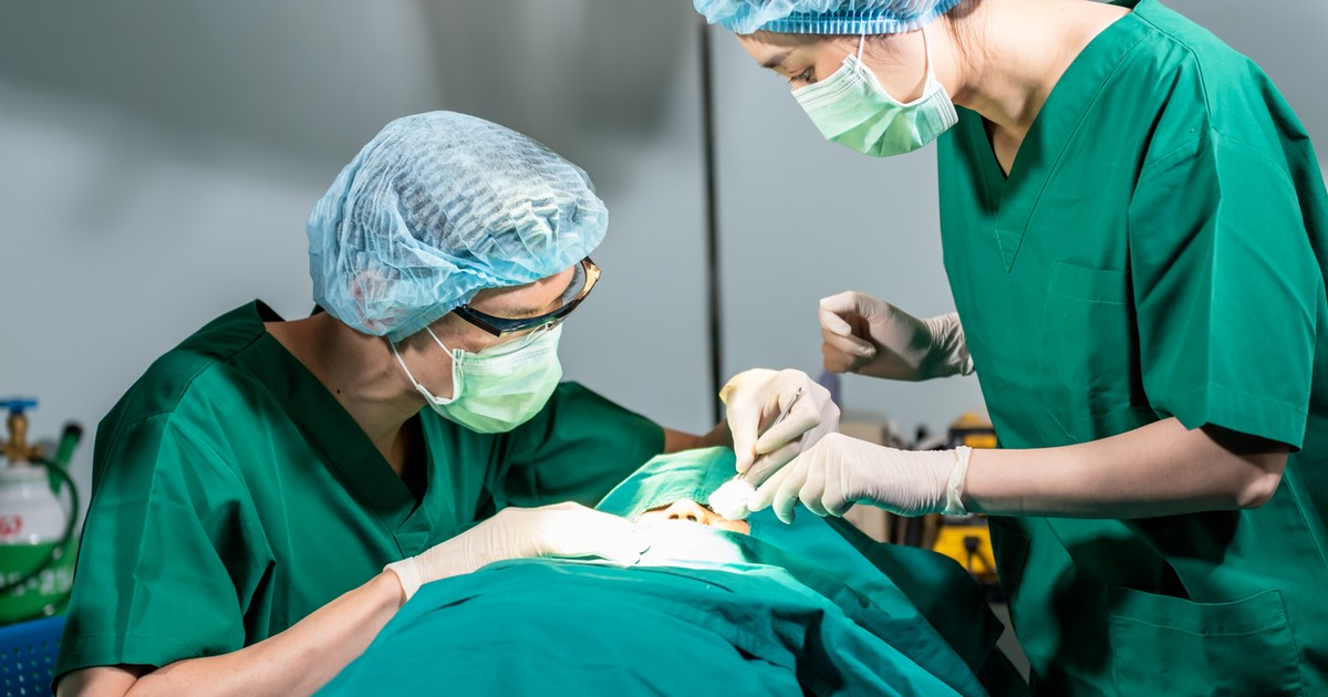 Przełom w leczeniu COVID-19: operacja przywraca zmysł węchu i smaku pacjentom