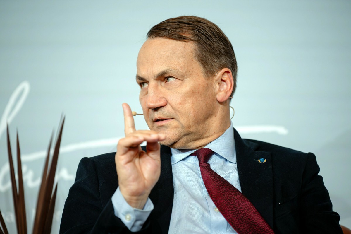 "Poradzimy sobie bez USA". Radosław Sikorski w szwedzkiej gazecie