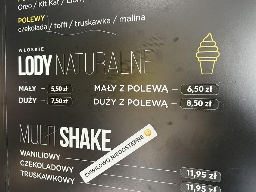 Kto ma ochotę na lody włoskie, także musi szykować się na większy wydatek. Opcja z polewą to 8,50 zł