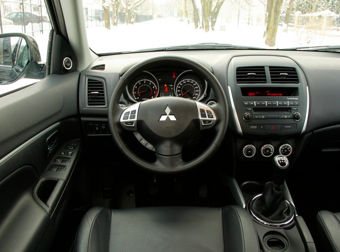 Sprawdzamy czy Mitsubishi ASX jest na tyle atrakcyjną propozycją, aby stworzyć realne zagrożenie dla już leciwego ale wciąż popularnego Qashqaia.