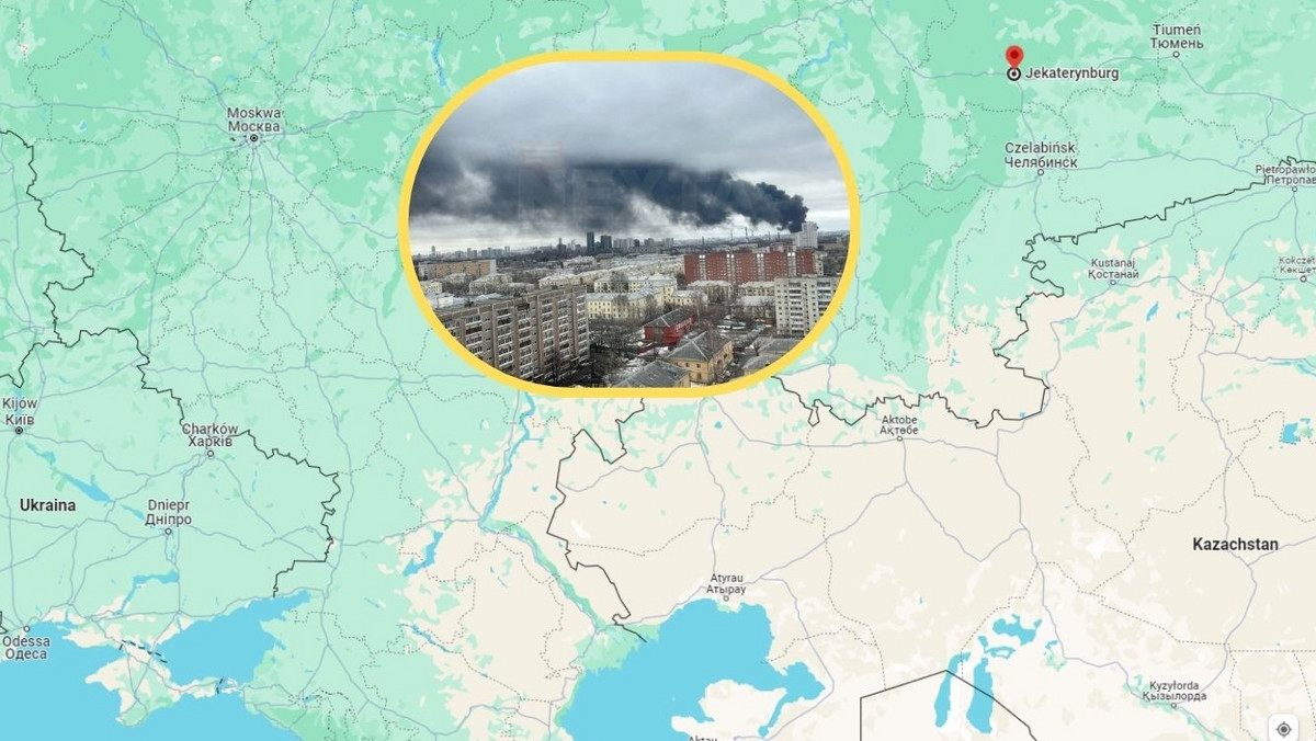 Pożar fabryki na Uralu. Kłęby dymu nad rosyjskim miastem [WIDEO]