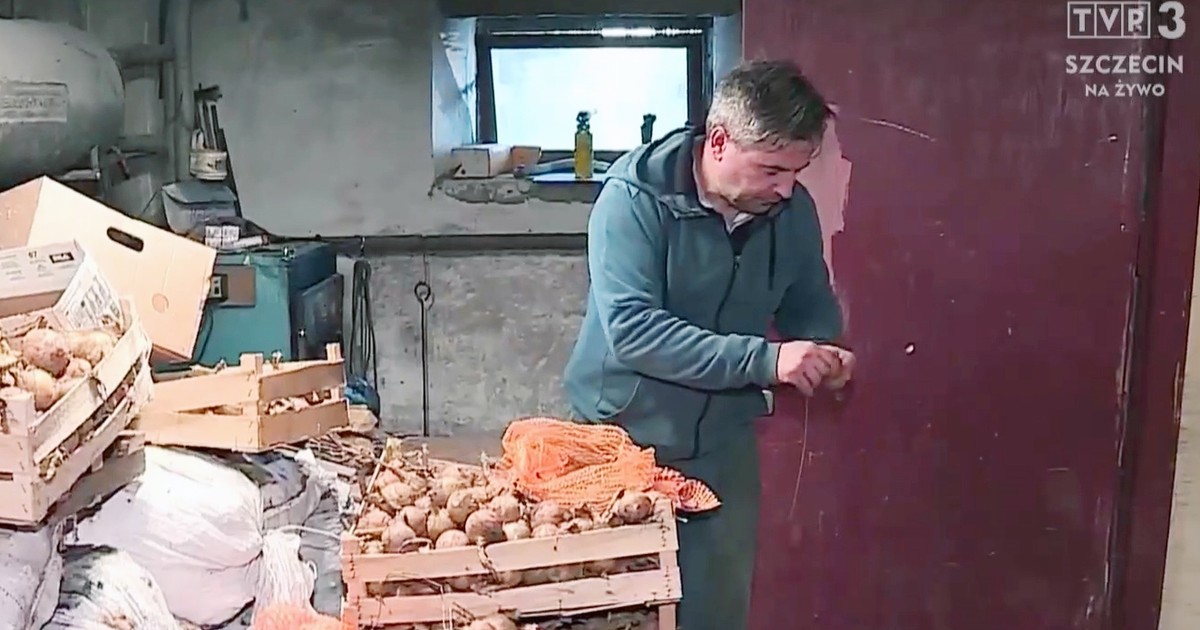 Chodzi po polach i zbiera warzywa od rolników. Chodzi o życie jego córki