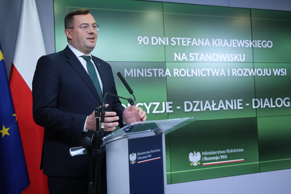 Minister Krajewski podsumowuje 90 dni. "Moje motto to działanie, nie planowanie"