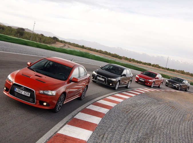 Bronią masowego rażenia jest lancer, i to w czterech odmiennych charakterach!