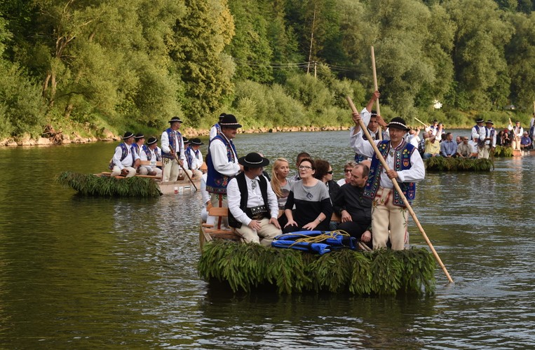 Ewa Kopacz na spływie Dunajcem