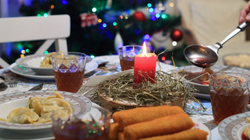 Czy w Wigilię można jeść mięso i pić alkohol? Ksiądz rozwiał wszelkie wątpliwości