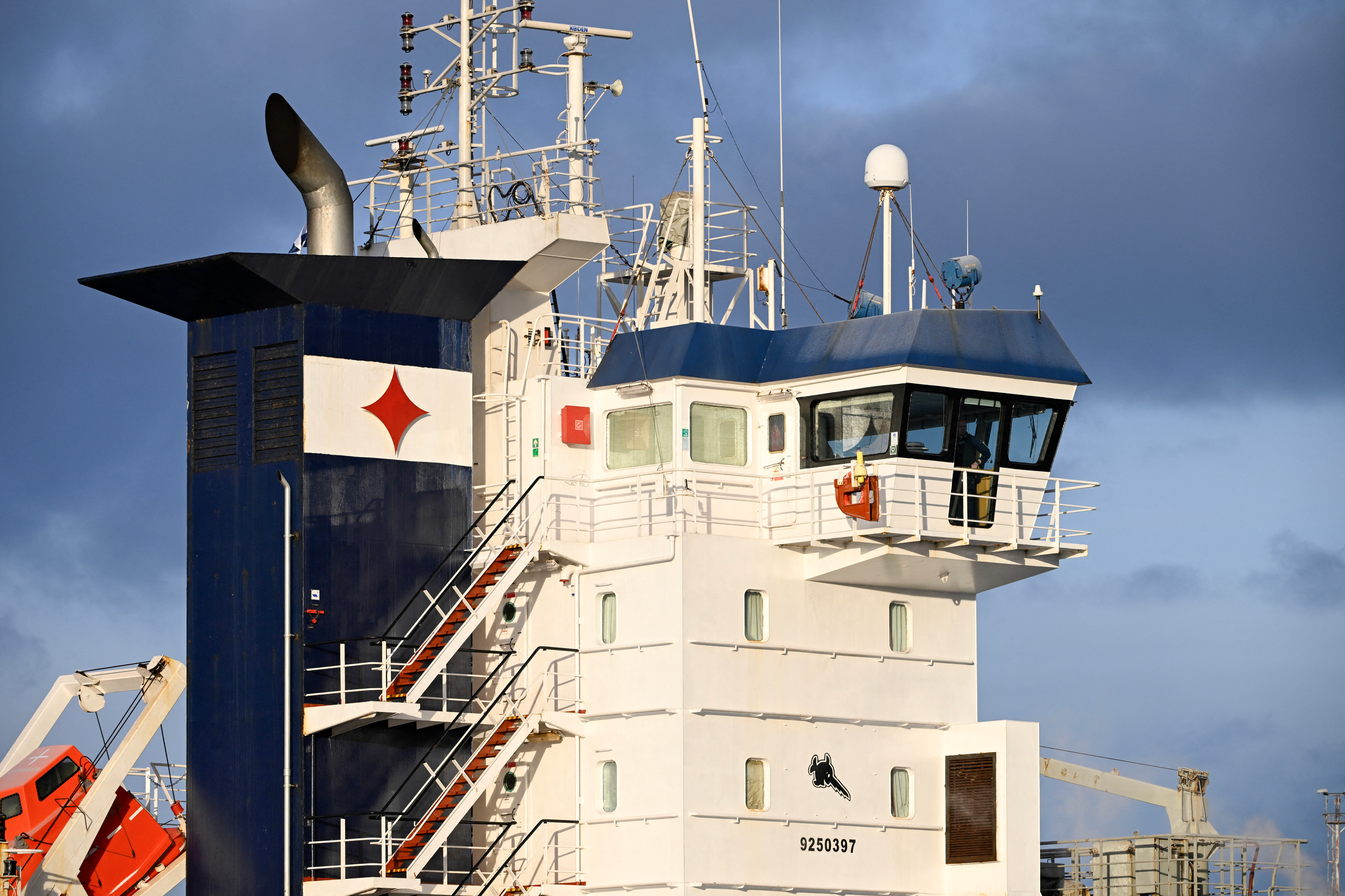 Câble endommagé : la Finlande saisit un navire avec acier russe sanctionné