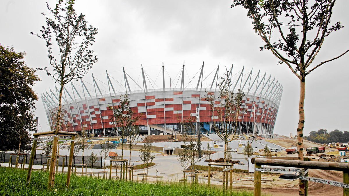 W czwartek użytkownicy portalu Onet mieli okazję zapytać na czacie Andrzeja Cudaka, p.o. dyrektora Sekretariatu ds. Euro 2012 o to, jaki jest stan przygotowań Warszawy do Euro 2012.
