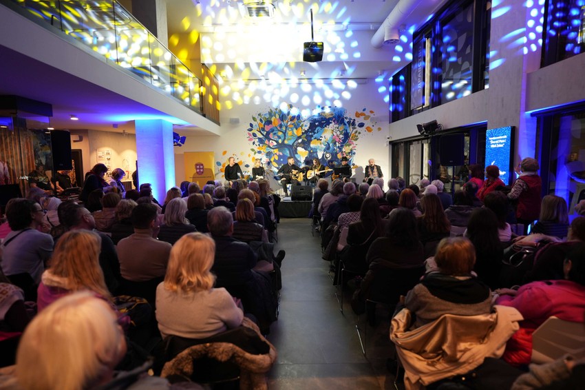 Pesničko-muzičko veče "Živa reč - Pero i Miloš Zubac" u Fondaciji Mozzart