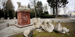 Pomnik Zwycięskiej Armii Radzieckiej w Koszalinie zniszczony. Policja zatrzymała sprawcę