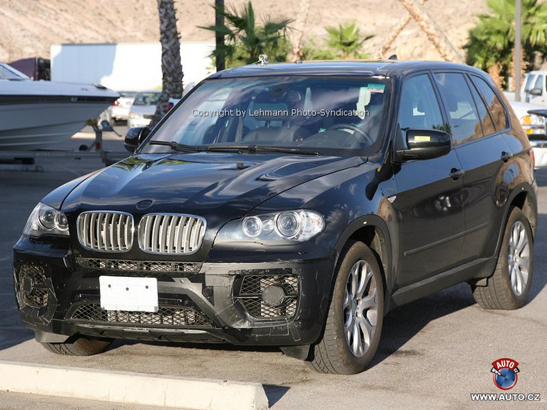 Zdjęcia szpiegowskie: Czy pojawi się najmocniejsze BMW X5 M?