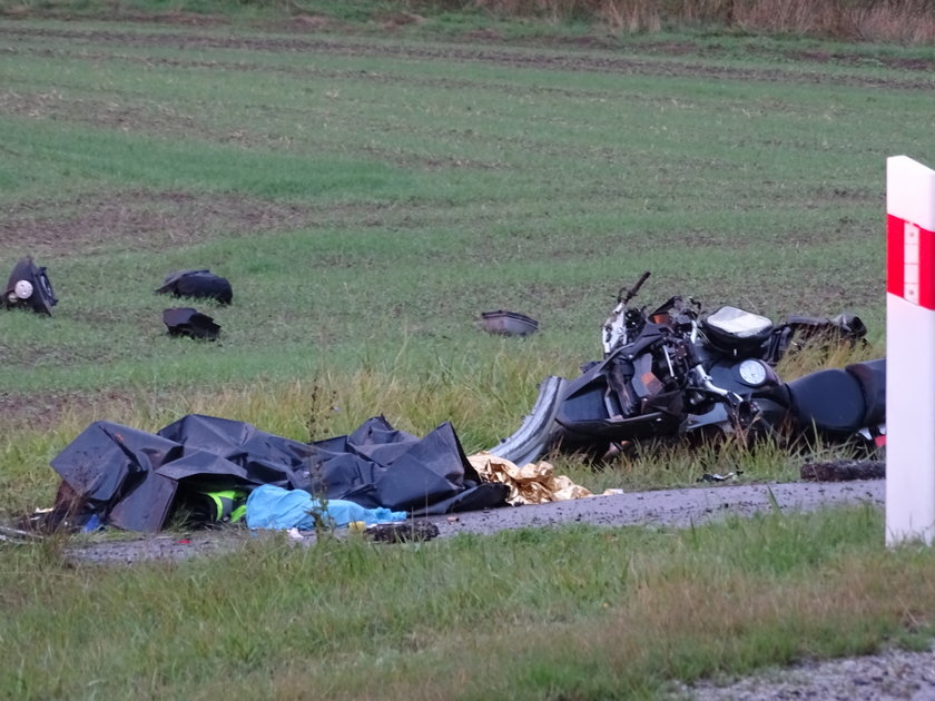 Policjant z Olsztyna doprowadził do śmiertelnego wypadku wpadając radiowozem w grupę motocyklistów