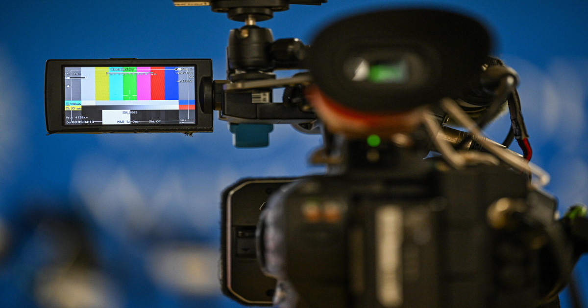 UE: Nowe przepisy chronią wolność mediów i dziennikarzy