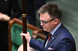 Hołownia: Do protestujących rolników najprawdopodobniej dołączyła grupa prowokatorów, zawodowych zadymiarzy