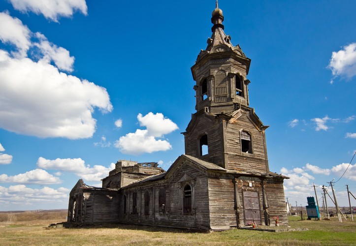 MAJESTATYCZNE. MISTYCZNE. OPUSZCZONE KOŚCIOŁY (21)