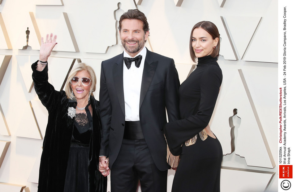 Bradley Cooper z mamą Glorią Campano i żoną Iriną Shayk
