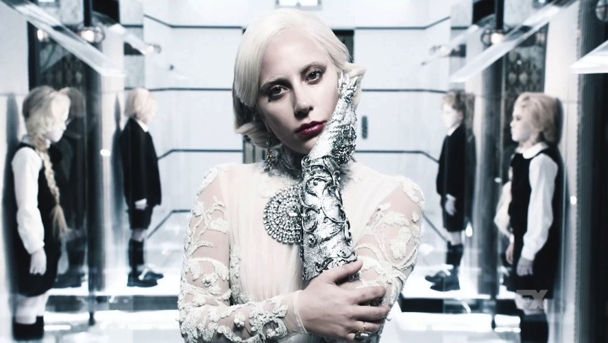 NAJLEPSZA AKTORKA W MINISERIALU LUB FILMIE TELEWIZYJNYM: