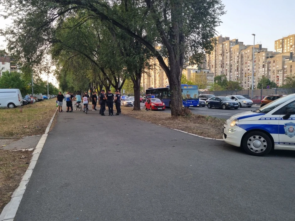 Oboren dečak na Novom Beogradu