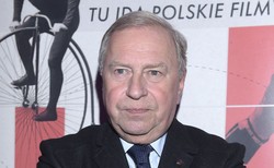 Stuhr wstydzi się, że jest Polakiem? "Za granicą mówię żonie na ulicy: Tylko nie za głośno po polsku"