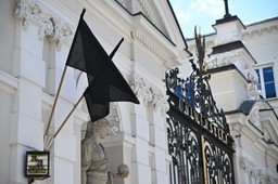 Zabójstwo na kampusie Uniwersytetu Warszawskiego. 8 maja dniem żałoby