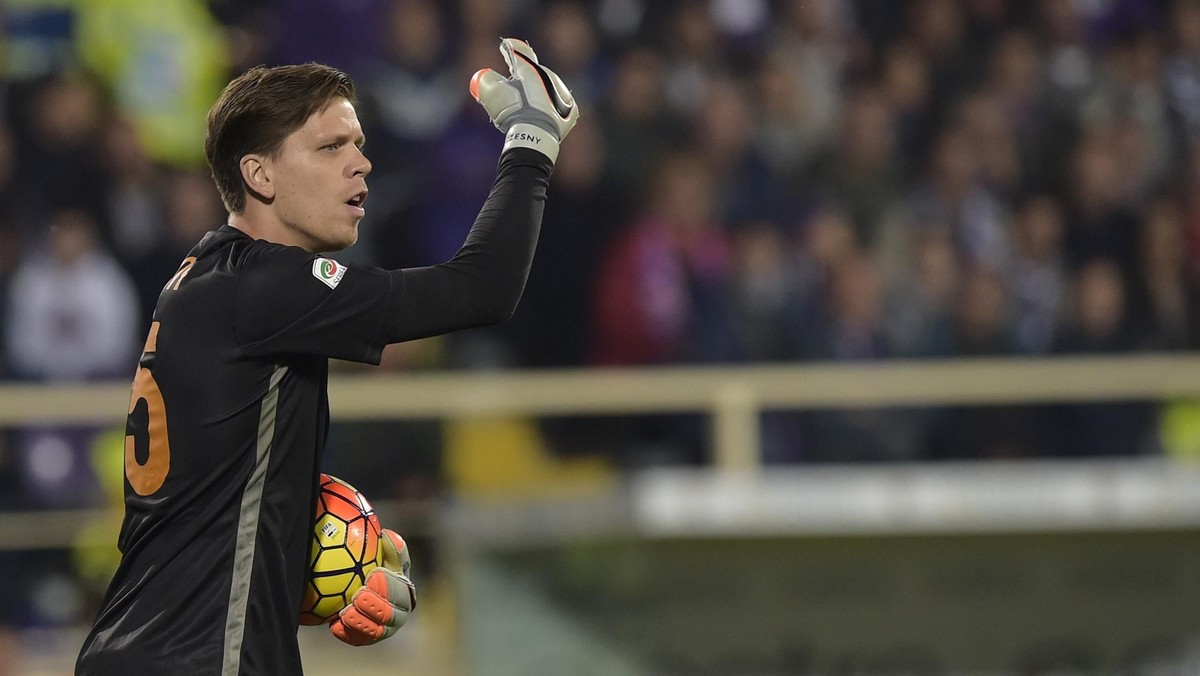 Wojciech Szczęsny znany jest z ciętego języka. Tym razem bramkarz AS Roma stwierdził, że jego klub "nie rywalizuje o drugie miejsce". Polski golkiper Giallorossich zapowiedział także, że Juventus czeka trudny sezon i wyścig o mistrzostwo.