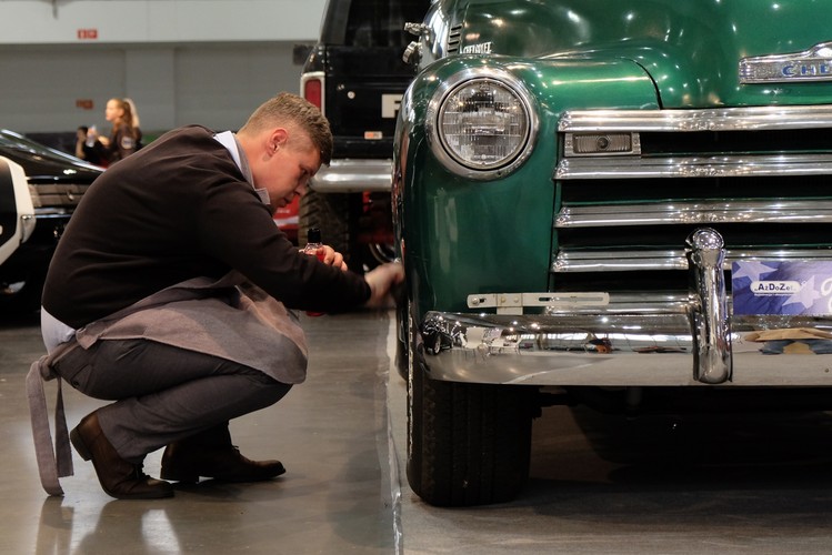 Targi Pojazdów Zabytkowych Retro Motor Show <br>fot. (zuz) PAP/Jakub Kaczmarczyk