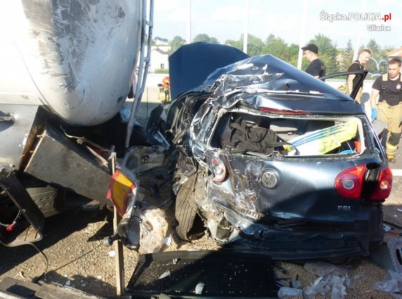 Gliwice: Tragiczny wypadek na A4. Tiry zmiażdżyły samochód, zginął kierowca