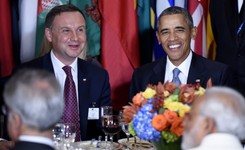 Prezydent Duda przy jednym stole z Obamą i Putinem. 'Uścisk dłoni wiele znaczy...'. ZDJĘCIA