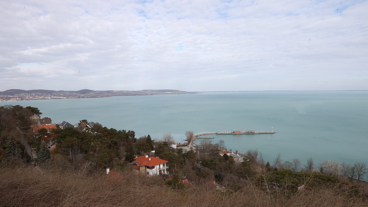 Balatonalmádi strandjaira ingyen is be lehet jutni
