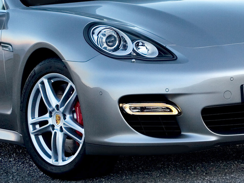 Porsche Panamera – wnętrze, dane techniczne i niemieckie ceny