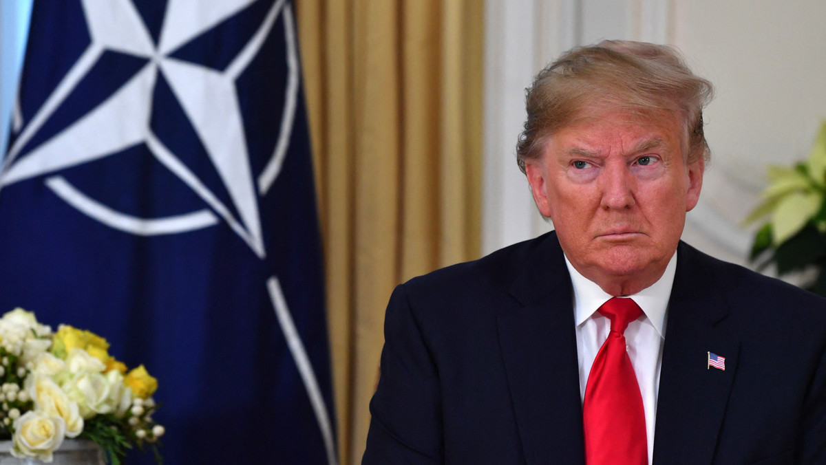 Były ambasador USA przy NATO: nieważne, czy Trump opuści sojusz