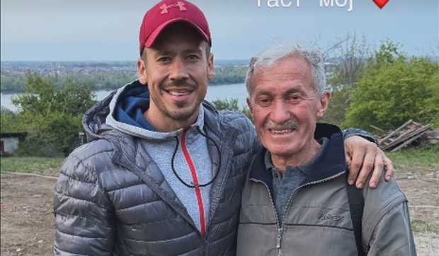 Nikola Rokvić sa tastom