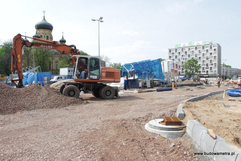 II linia metra: odtwarzają jezdnię nad stacją Dworzec Wileński