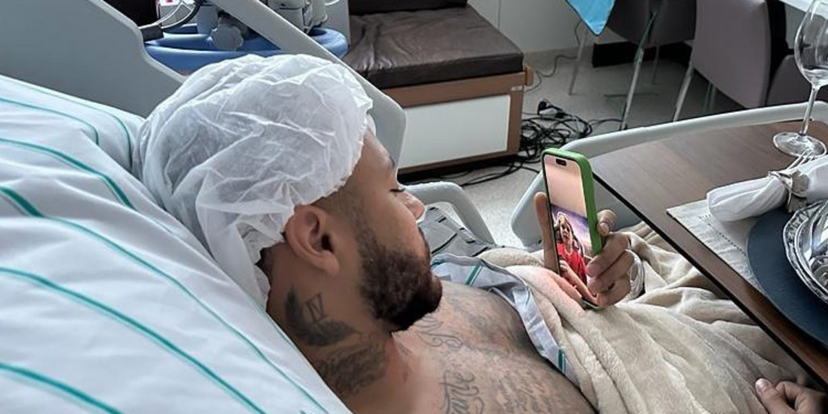 Neymar w szpitalu. 