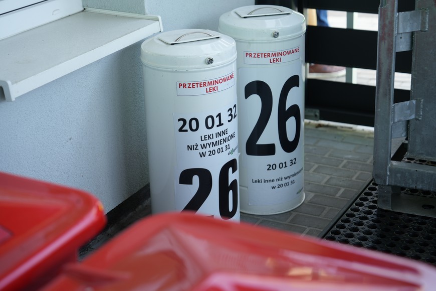 PSZOK jest czynny sześć dni w tygodniu. Można tu przynieść m.in. stare lekarstwa